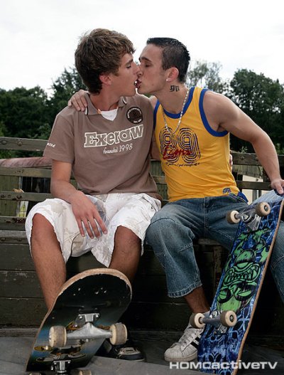 Sk8 M8S, Bareback Skate Mates